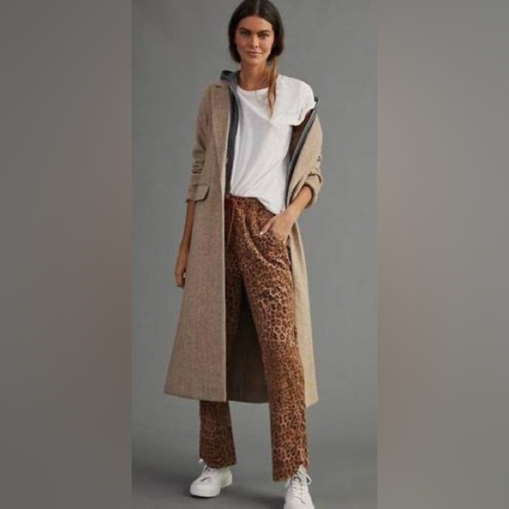 NWT Pilcro corduroy, cropped leopard print pants!